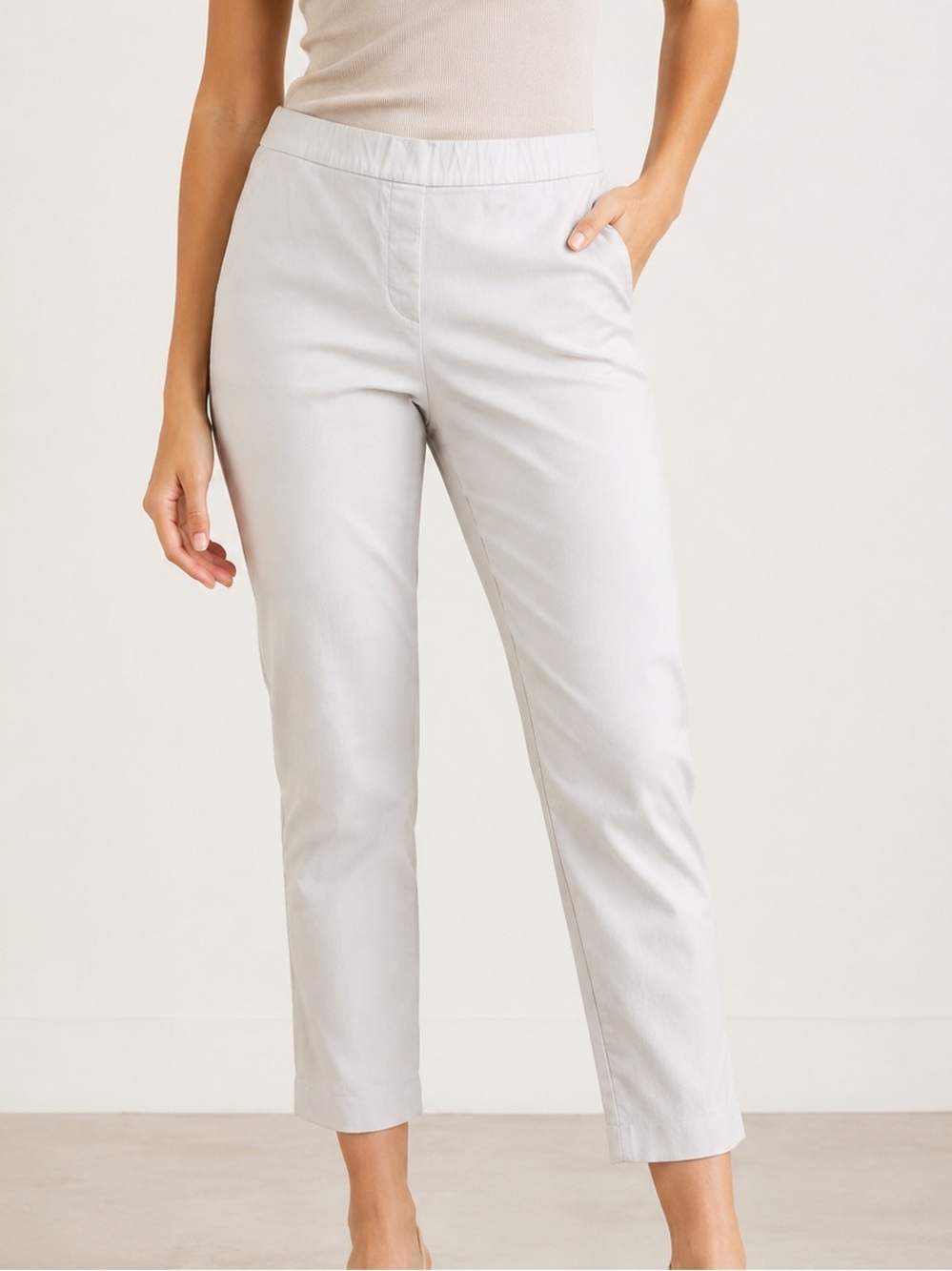 Theory White Stretch Cotton Pull On Ankle Pants Women’s Size 6